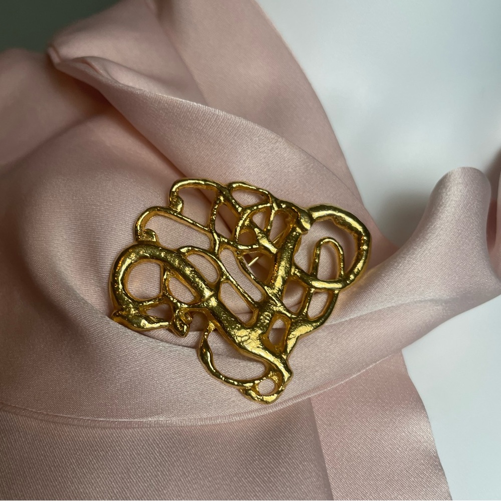 BRITISH MUSEUM BMPL GOLD-TONE ABSTRACT BROOCH PIN